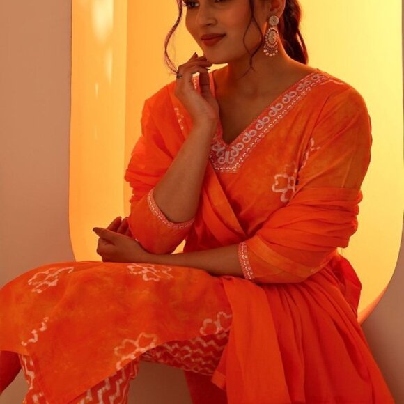Orange & White Printed Kurta Set with Trousers & Dupatta – Cotton Blend S-2XL - Picture 1 of 7